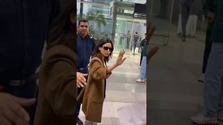 Alia Bhatt STOPS Her Bodyguard From PUSHING Away Her Fan 👀 | #shorts #trending #ytshorts #aliabhatt