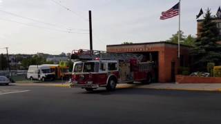 Super Exclusive East Newark Fire Department Ladder 1 Responding  ( vintage Seagrave) 5-12-17