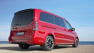 新款 2024 梅赛德斯奔驰 V 级 EQV 红色金属宽敞电动 MPV