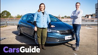 Holden Astra RS-V hatch 2017 review: Torquing Heads video