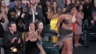 Stan Twitter: Megan Thee Stallion getting annoyed by Cara Delevingne at the #BBMAs 2022