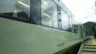 小海線キハ110系🚋小諸行き🚋佐久海ノ口駅発車です🚉