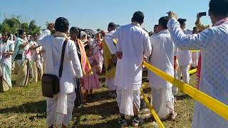 পবিত্ৰ লাইখুটা স্থাপন ত উপস্থিত হোৱা হোৱা আই-বাপ সকলৰ \