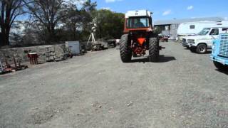 IH 1066 Tractor, 2wd