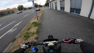 Polizei verfolgungsjagd 80ccm derbi geht schief Kupplung kaputt