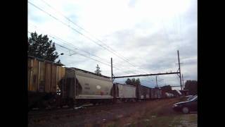 HLCX and CSX EMD Duo on Q41804