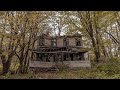 Abandoned Mid Century Farm House Frozen In Time