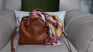 What's in my Fall bag!#michaelkors#fashion#purse