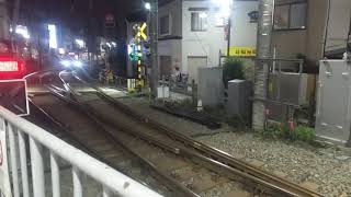 東急世田谷線の招き猫電車による上町行きin下高井戸駅