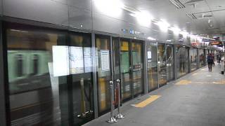 韓国　KORAIL空港鉄道 AREX　孔徳駅　Korail Airport Railroad \