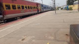 TATA NAGAR BUXER EXPRESS 18183 arrival at Jasidih Junction