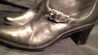 Clarks Artisan Boots Black Leather Ankle women's shoes