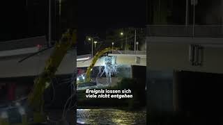 CAROLABRÜCKE: Kawumm! Hier kracht ein weiterer Teil der Brücke in Dresden zusammen #shorts