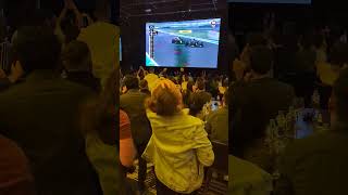 2021 Abu Dhabi Grand Prix, Sergio Perez defending against Lewis Hamilton - crowd reaction in Sydney