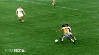 GARRINCHA   Quando o Futebol Vira Arte • Melhores Dribles e Gols #futebol #garrincha #dribles