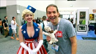 The Last Girls of Comic-Con 2013 Video! (unless there's another one)
