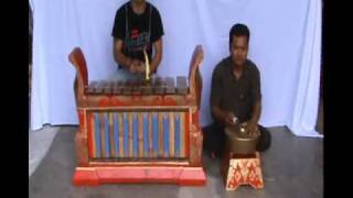 Premium Gamelan 10 Key Large (Ugal) with Premium 1 pan Bonang (Kajar, Kempli).mp4