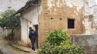 The Man Returns to the Village to Clean and Renovate the Dilapidated House After the Family Splits