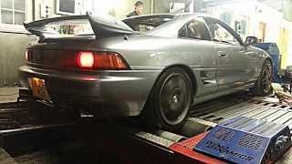 Mr2 Turbo spits big flames on dyno