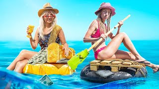 50$ vs 500$ Floating House /  Rich vs Broke House on the Water!
