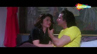 लड़के और लड़की का रोमांटिक सीन - Gumnaam Saaya - Bollywood Popular Thriller Movie