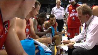 Melbourne Tigers @ Wollongong  Hawks Qu 2 | Round 4 NBL 2011