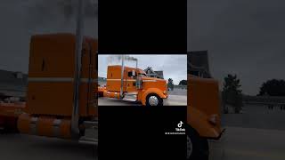 Clean orange W900 from waupun truck n show 2022