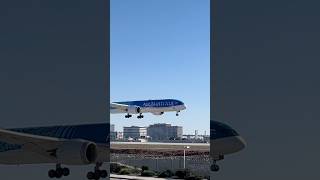 LAX perfect spot to see airplanes landing AIRTAHITI NU ❤️❤️