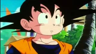 Goku regresa del Otro Mundo y por primera vez conoce a su hijo menor Goten