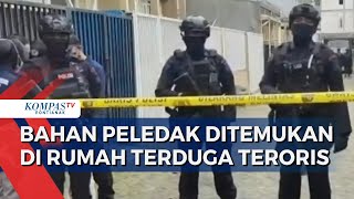 Densus 88 Tangkap 3 Terduga Teroris di Batu Malang, Polisi Gelar Olah TKP