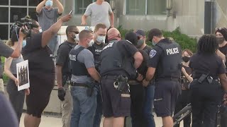 More protesters arrested in downtown Rockford as City Market returns after two weeks away