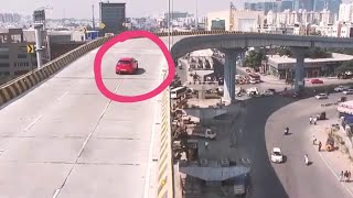 Polo Car Bridge Se Niche Giri | Car Pull Se Niche Giri | Car Accident Delhi