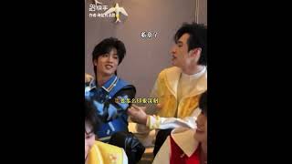 呵呵行啊就你小子会哄是吧 #翔霖 #严浩翔贺峻霖