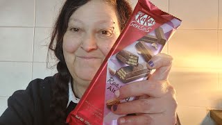 kitkat senses roasted almond