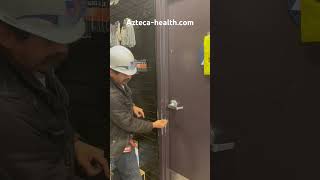 How to open a door with a credit card #foryou #reels #reelsforyou #shorts #fyp #lock #shorts #lowlow