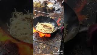 荒いがめっちゃうまっ！その１中国屋台の焼きそば