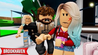 I LEFT MY STRICT FAMILY TO BECOME FAMOUS!!| ROBLOX MOVIE (CoxoSparkle)