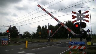 Spoorwegovergang Boxtel // Dutch railroad crossing