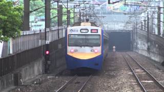 1208次 區間車 樹林往基隆 EMU700(EMU729 EMU730)停靠浮洲車站