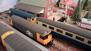 Lima Class 26 and Class 27 on a mini layout