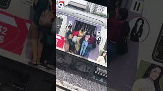 ఇండియన్ ముంబై లోకల్  రైలు పరిస్థితి | Indian Mumbai MMTS Train Situation