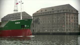 Poland Port  loading wheat