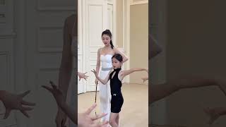 Beautiful and hard-working dance teacher 認真工作的舞蹈老師最美！#shorts