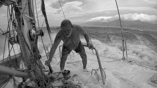 Tempestade na travessia entre Timor e Bali