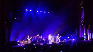 Soundgarden Performing "Black Hole Sun" Live at Fox Theatre in Oakland
