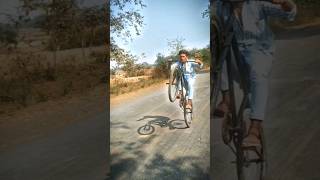 //Cycling riding//wheeling 😎💯#cycle #wheelie #youtubeshorts #subscribe #me #viral#viralvideo #💯😎🙏🏻