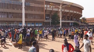 Thousands gather in Niger capital to volunteer for junta in case of regional intervention