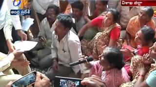 Chandrababu Visits and Consoles Nakkapalli Accident Victims