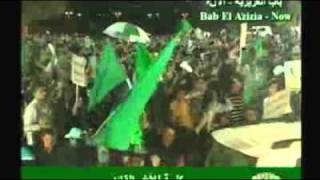 Gaddafi praises his supporters