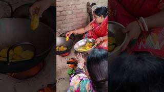 গ্রাম বাংলার ঐতিহ্য সুস্বাদু খাবার ❤️#food #chicken #vairalvideo #cokking #holud #shortvideo